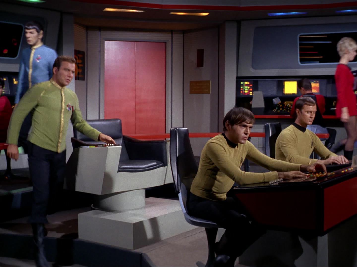 ariane179254_StarTrek_2x10_TheJourneyToBabel_0818.jpg
