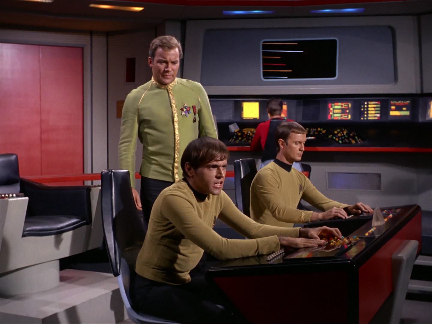 ariane179254_StarTrek_2x10_TheJourneyToBabel_0824.jpg