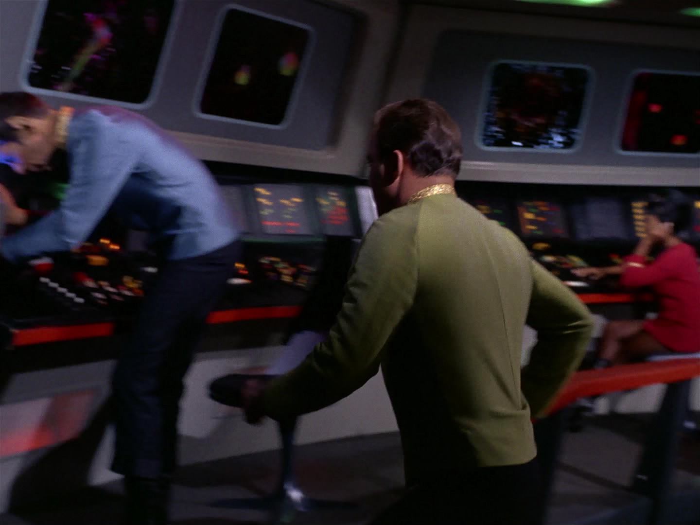 ariane179254_StarTrek_2x10_TheJourneyToBabel_0828.jpg