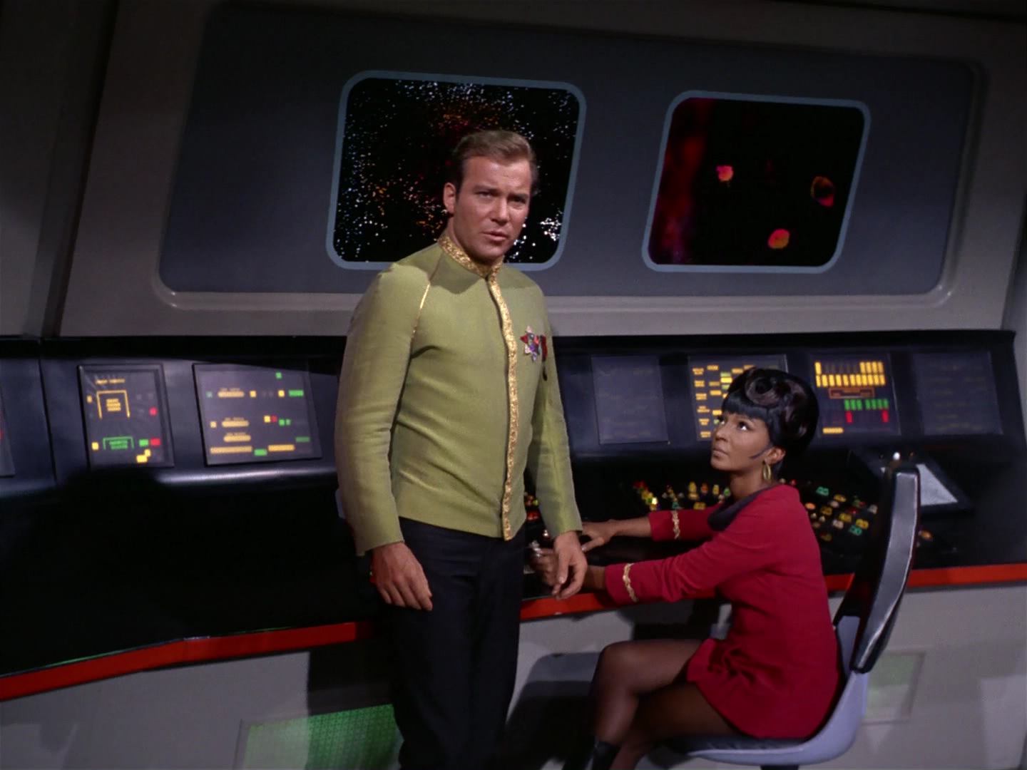 ariane179254_StarTrek_2x10_TheJourneyToBabel_0844.jpg