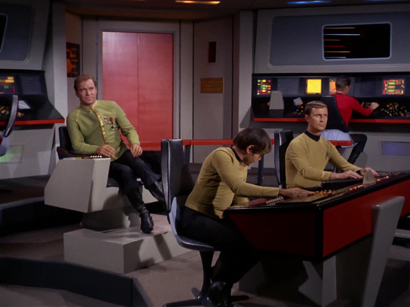 ariane179254_StarTrek_2x10_TheJourneyToBabel_0873.jpg