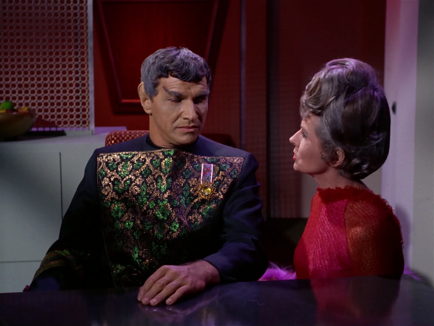 ariane179254_StarTrek_2x10_TheJourneyToBabel_0910.jpg