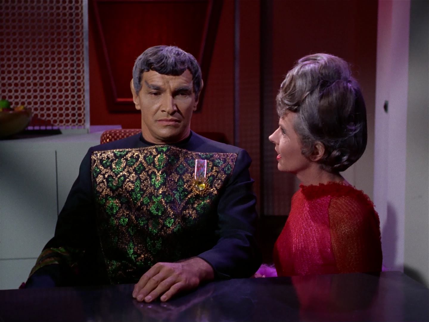 ariane179254_StarTrek_2x10_TheJourneyToBabel_0913.jpg