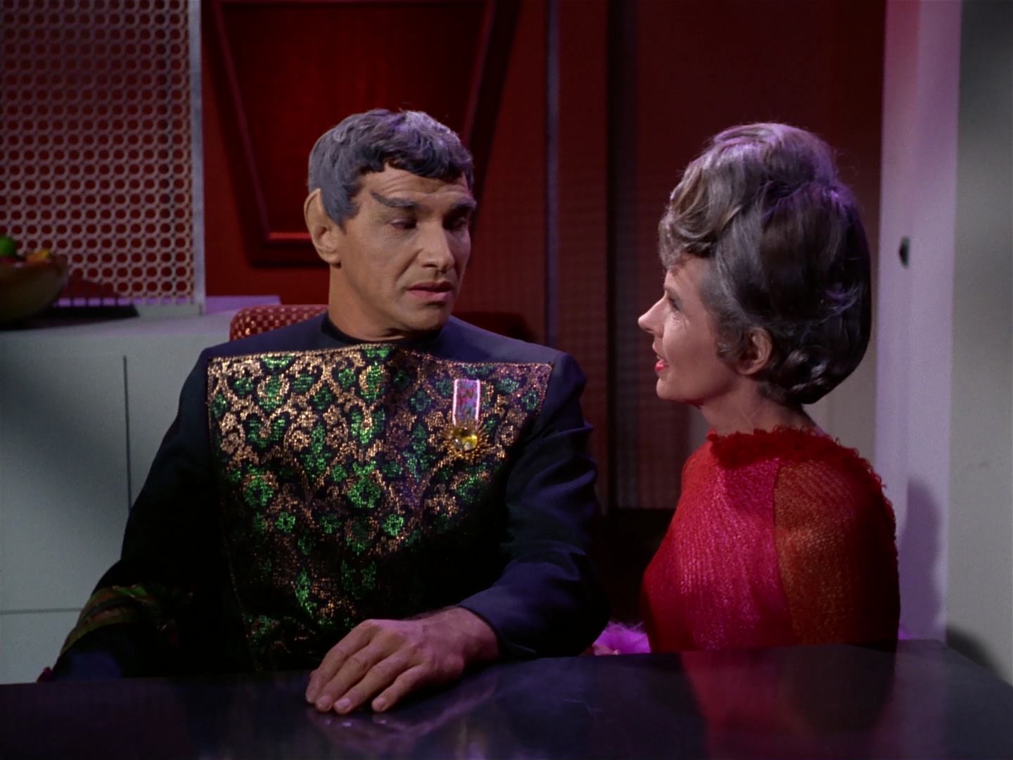 ariane179254_StarTrek_2x10_TheJourneyToBabel_0916.jpg