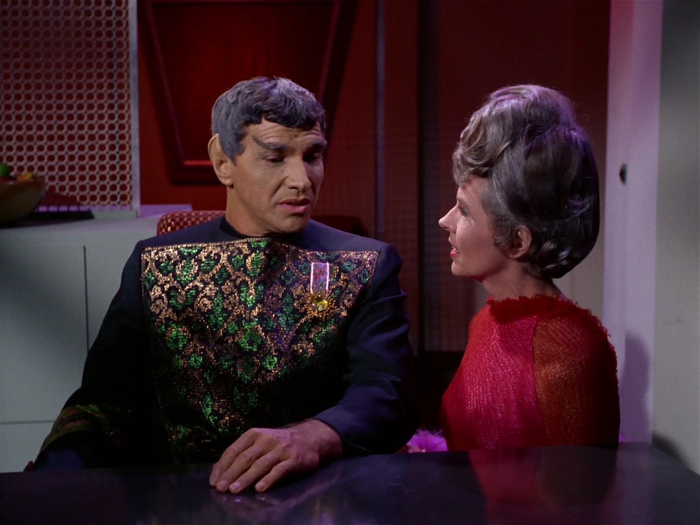 ariane179254_StarTrek_2x10_TheJourneyToBabel_0917.jpg