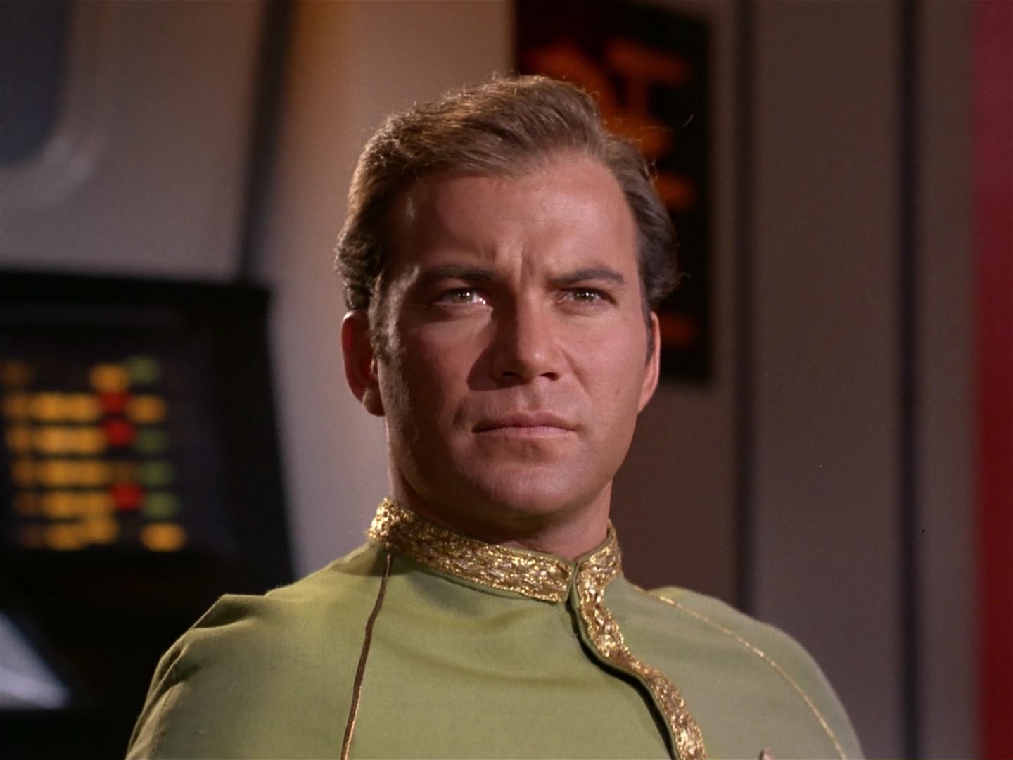ariane179254_StarTrek_2x10_TheJourneyToBabel_0964.jpg