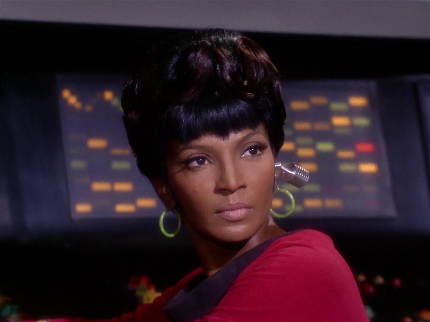 ariane179254_StarTrek_2x10_TheJourneyToBabel_0968.jpg