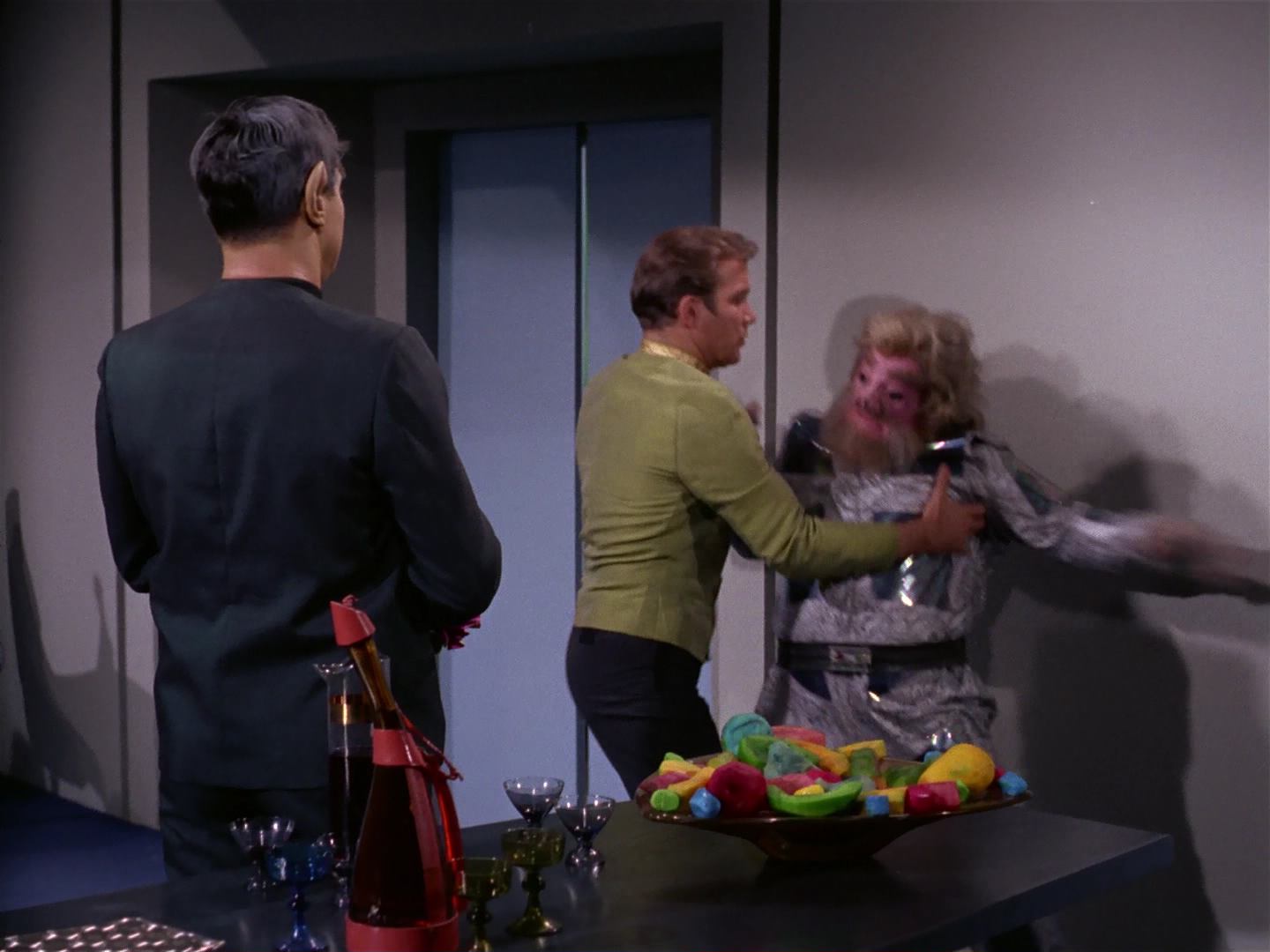 ariane179254_StarTrek_2x10_TheJourneyToBabel_1110.jpg