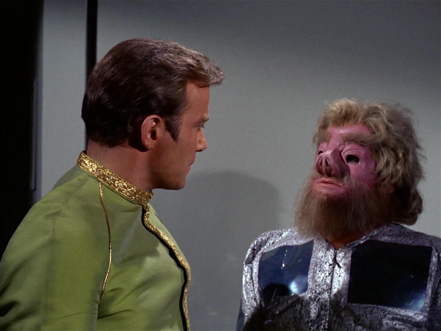 ariane179254_StarTrek_2x10_TheJourneyToBabel_1128.jpg