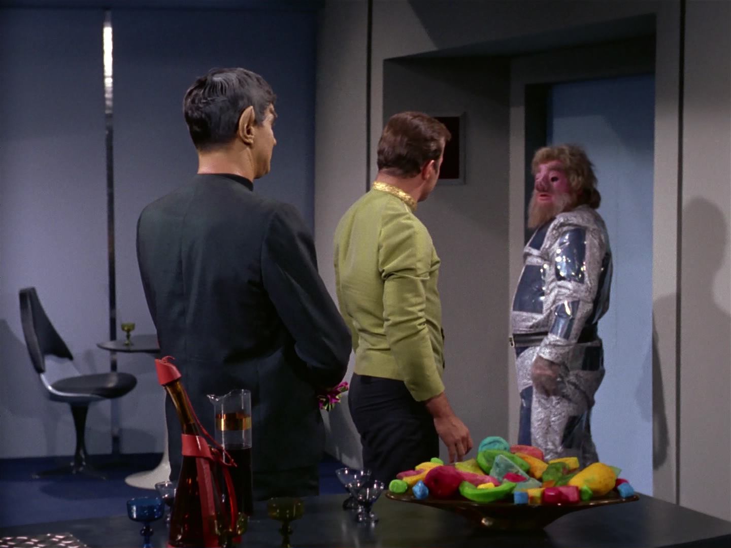 ariane179254_StarTrek_2x10_TheJourneyToBabel_1132.jpg