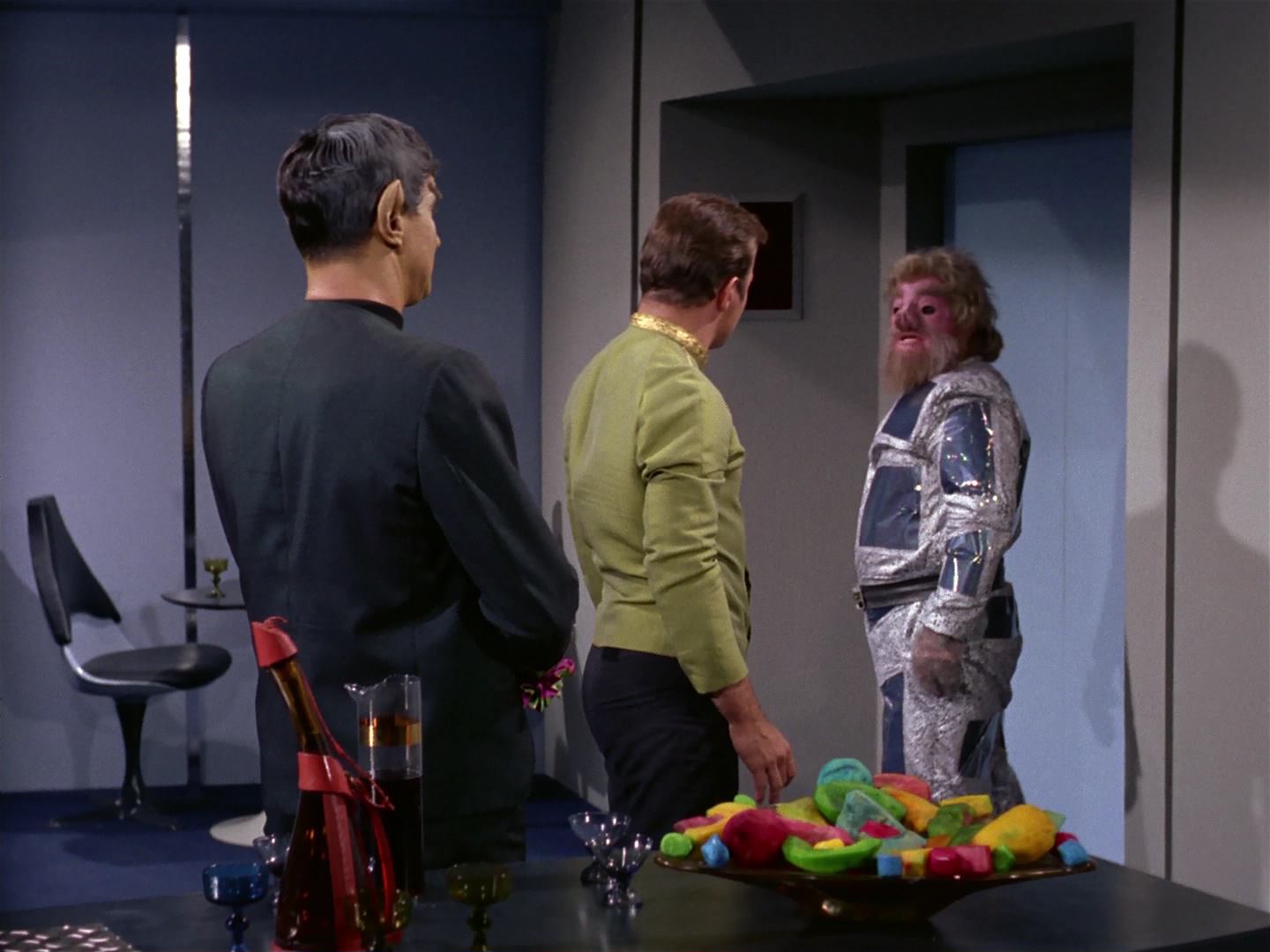 ariane179254_StarTrek_2x10_TheJourneyToBabel_1135.jpg