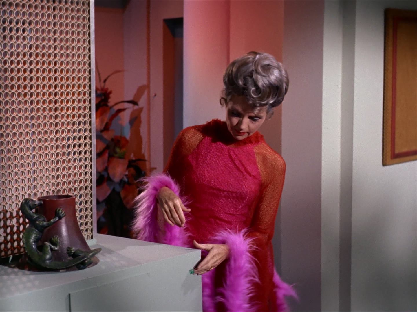 ariane179254_StarTrek_2x10_TheJourneyToBabel_1291.jpg