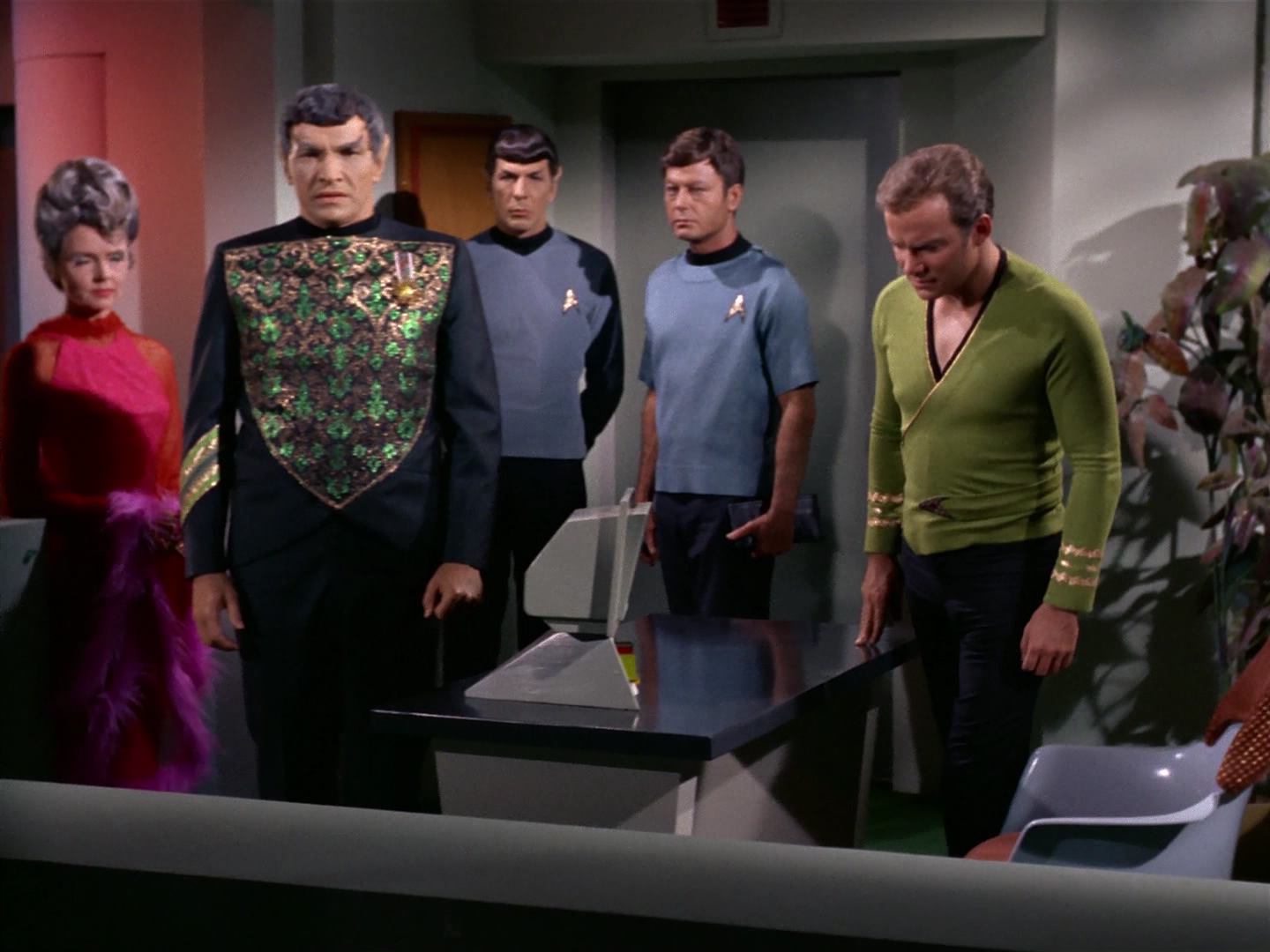ariane179254_StarTrek_2x10_TheJourneyToBabel_1344.jpg
