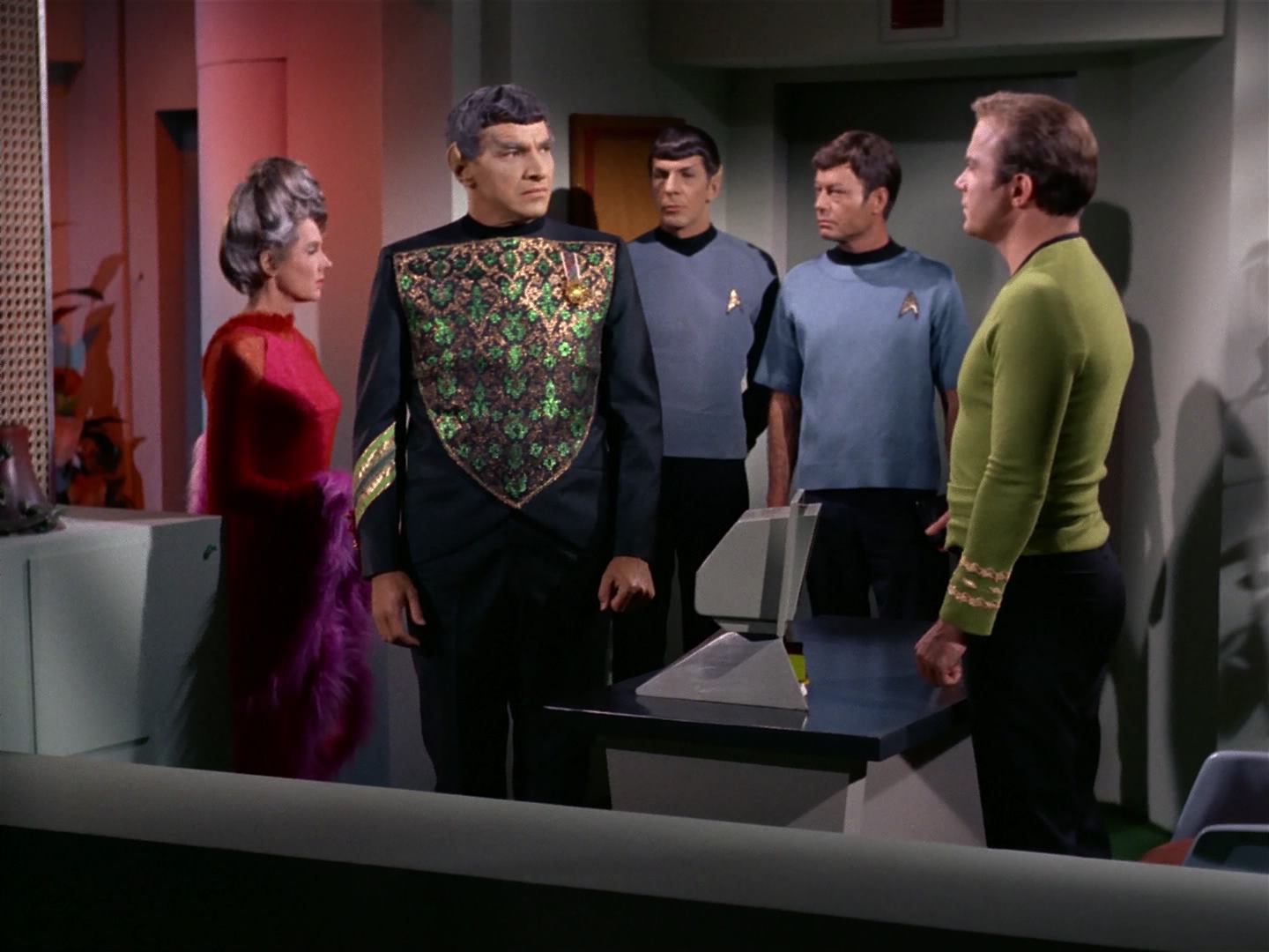 ariane179254_StarTrek_2x10_TheJourneyToBabel_1357.jpg