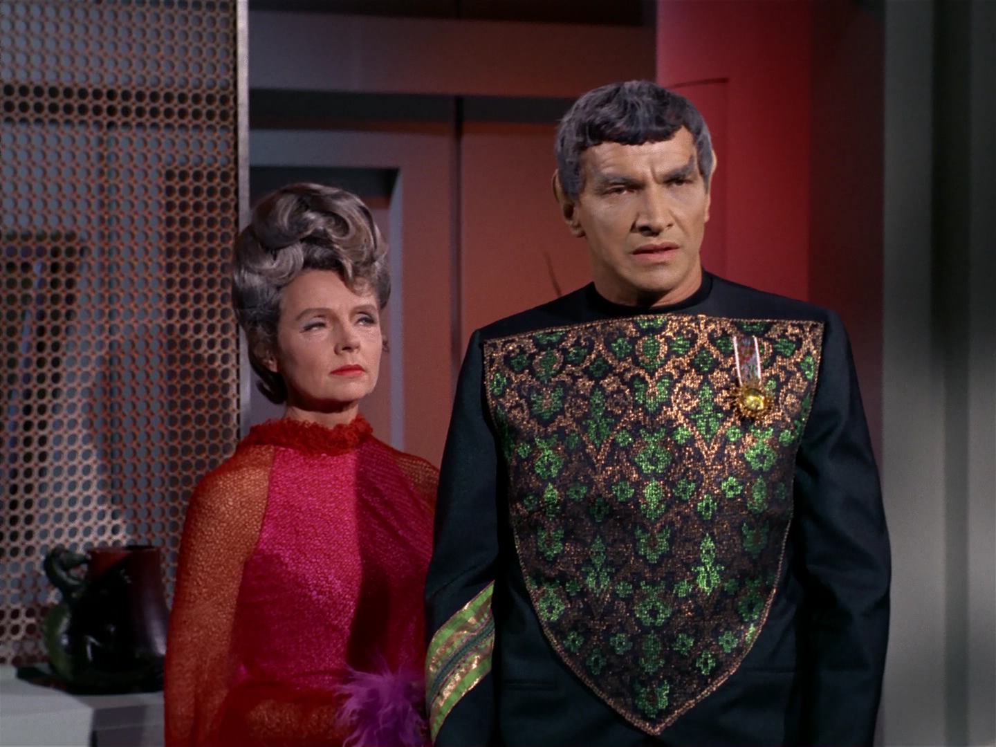 ariane179254_StarTrek_2x10_TheJourneyToBabel_1368.jpg