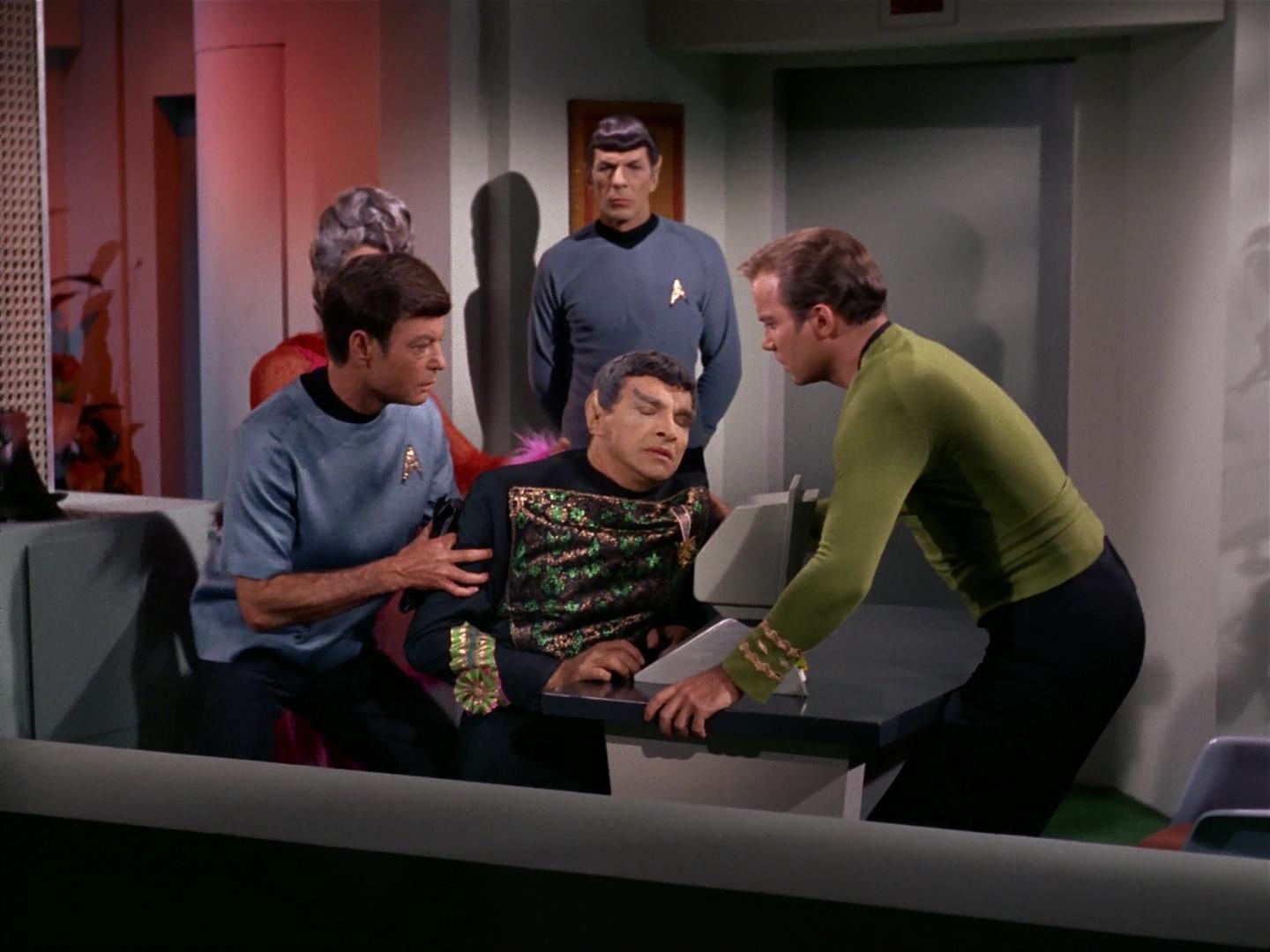 ariane179254_StarTrek_2x10_TheJourneyToBabel_1382.jpg