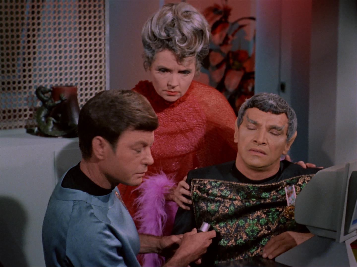 ariane179254_StarTrek_2x10_TheJourneyToBabel_1400.jpg