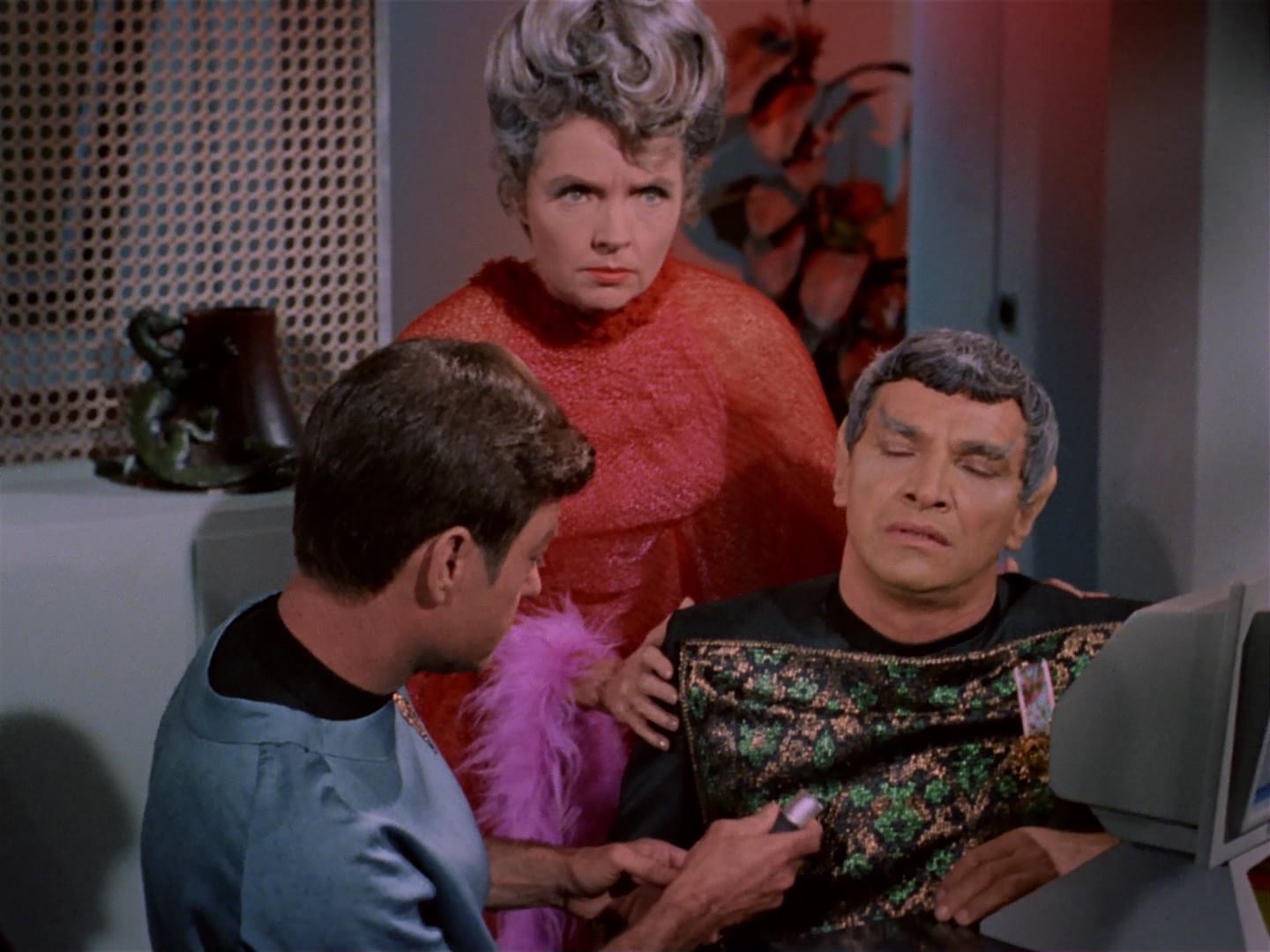 ariane179254_StarTrek_2x10_TheJourneyToBabel_1401.jpg