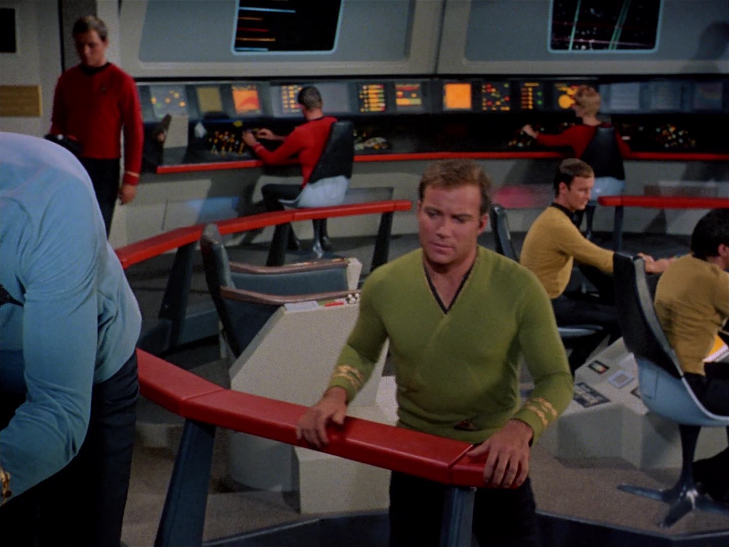 ariane179254_StarTrek_2x10_TheJourneyToBabel_1415.jpg