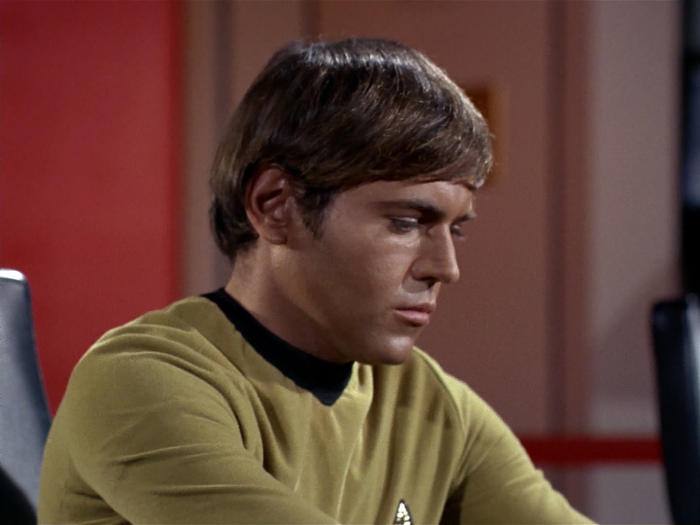 ariane179254_StarTrek_2x10_TheJourneyToBabel_1486.jpg