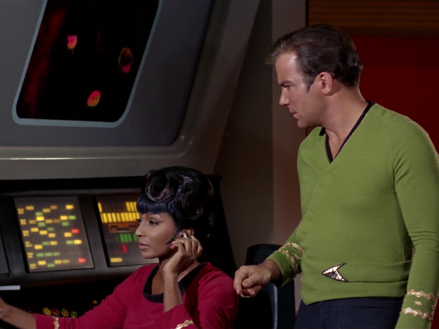 ariane179254_StarTrek_2x10_TheJourneyToBabel_1498.jpg