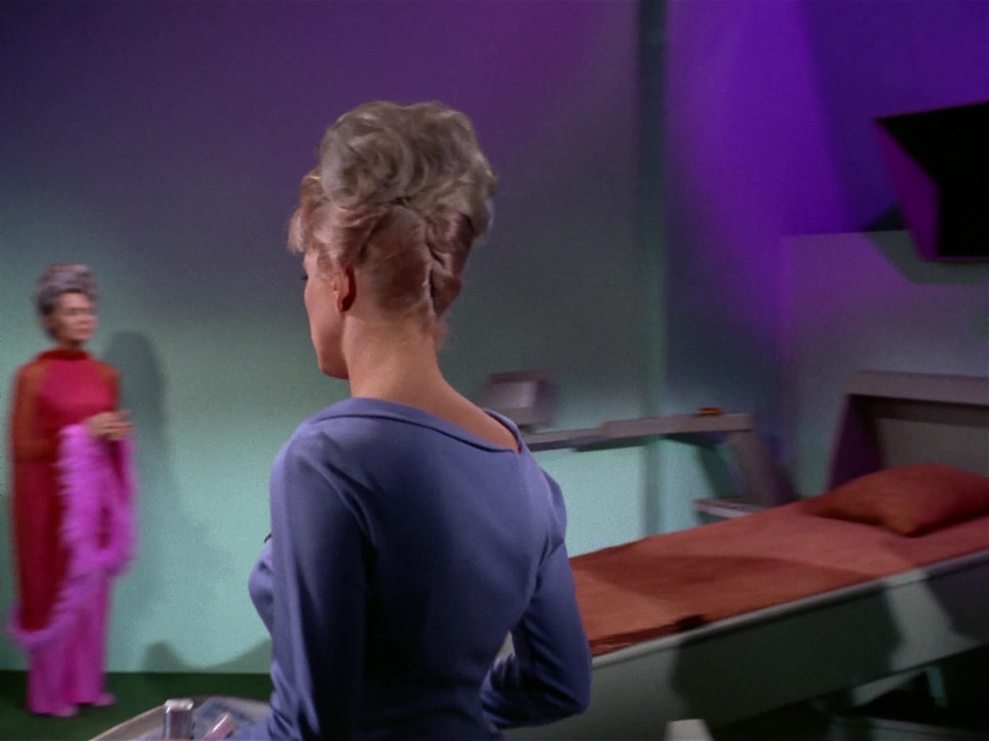 ariane179254_StarTrek_2x10_TheJourneyToBabel_1566.jpg