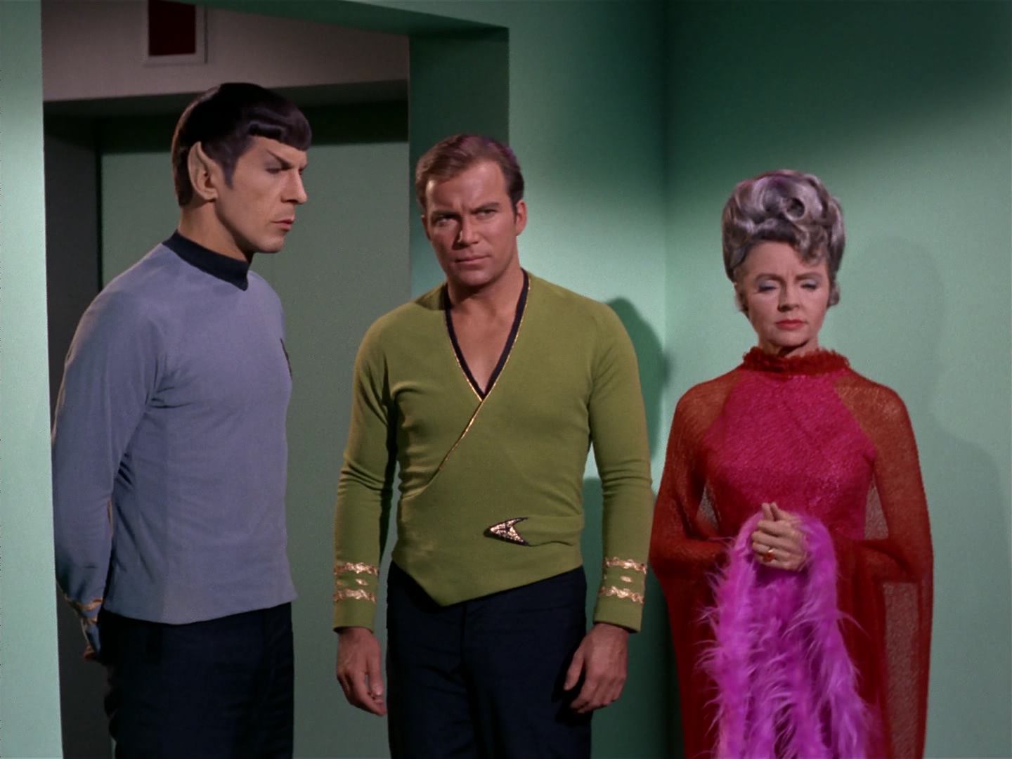 ariane179254_StarTrek_2x10_TheJourneyToBabel_1582.jpg