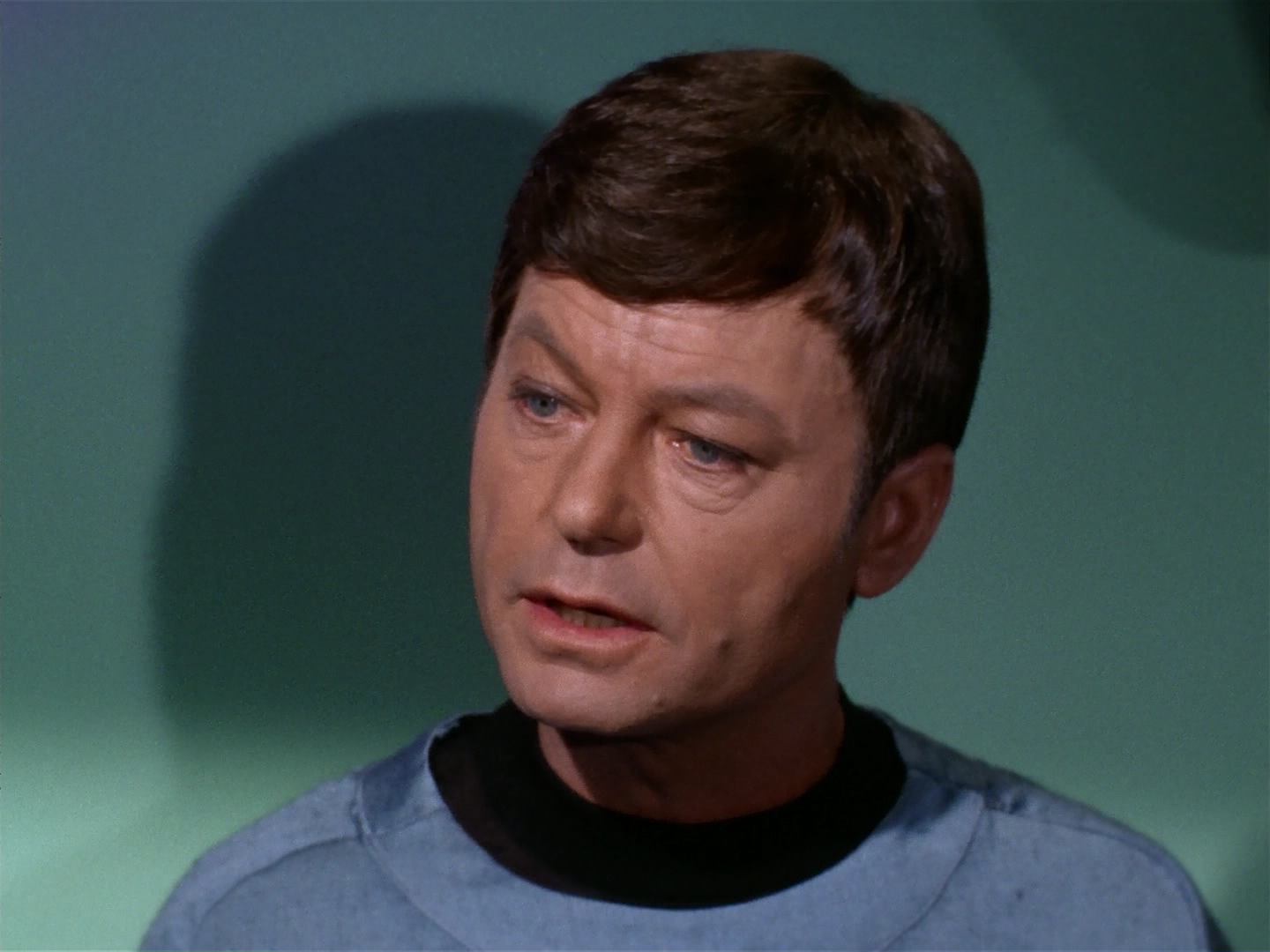 ariane179254_StarTrek_2x10_TheJourneyToBabel_1586.jpg
