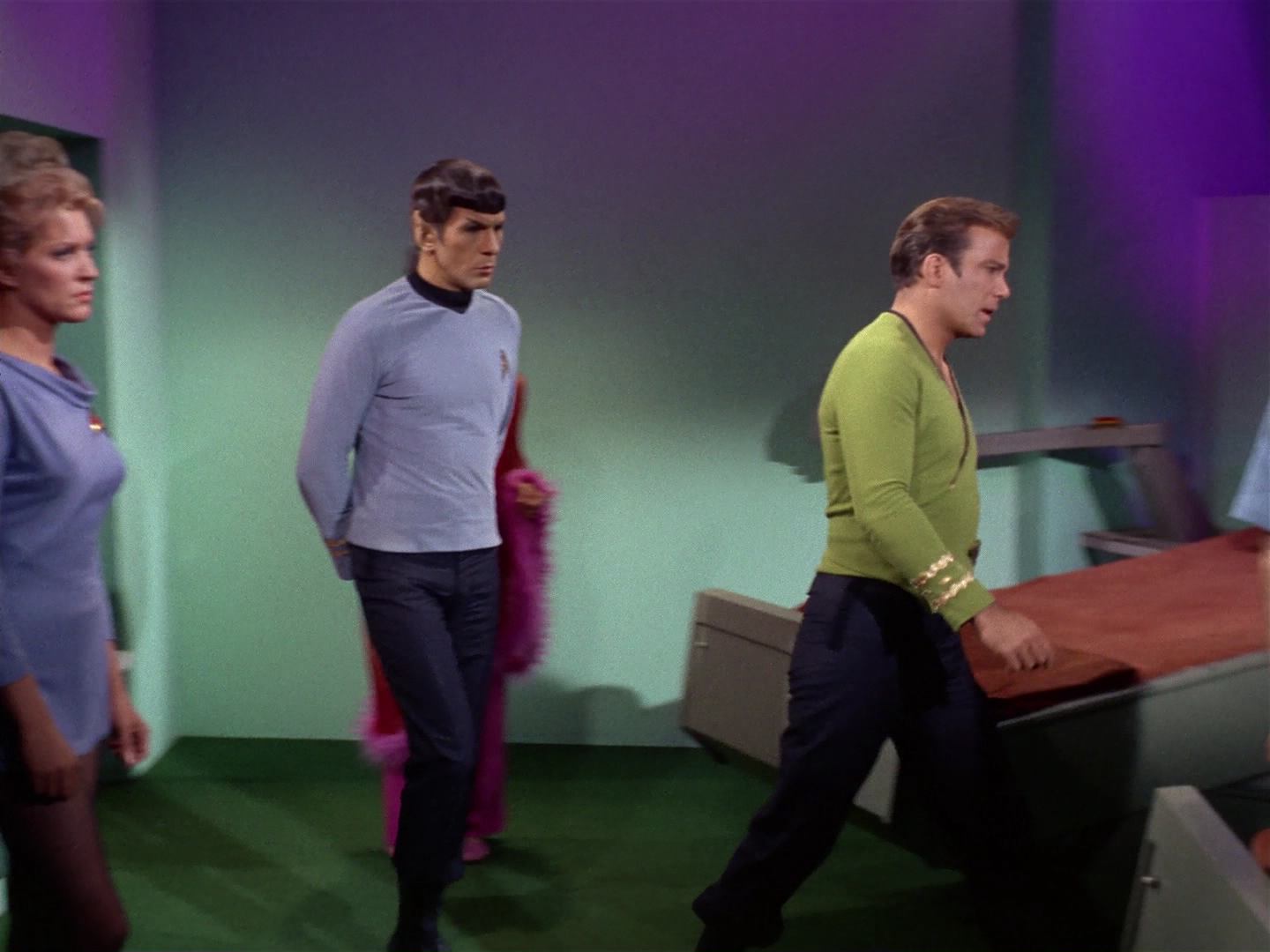 ariane179254_StarTrek_2x10_TheJourneyToBabel_1609.jpg