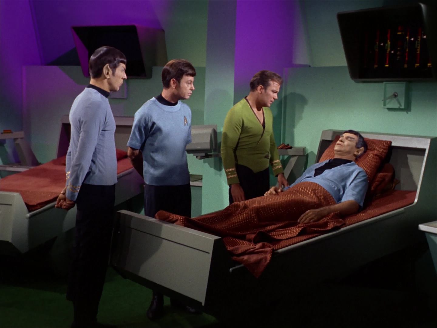 ariane179254_StarTrek_2x10_TheJourneyToBabel_1614.jpg