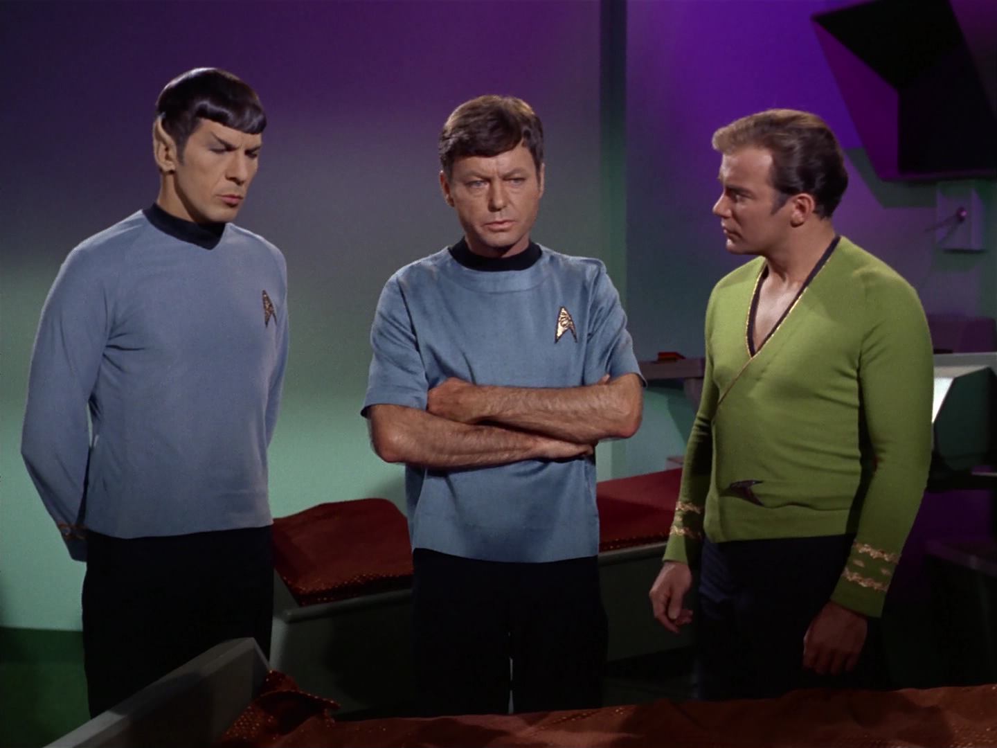 ariane179254_StarTrek_2x10_TheJourneyToBabel_1673.jpg