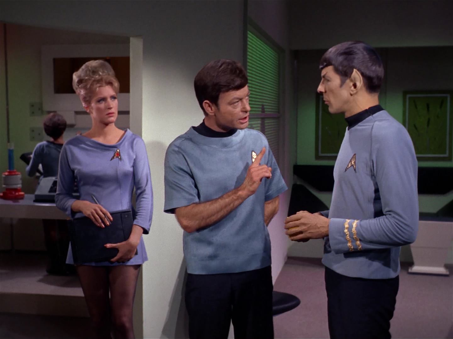 ariane179254_StarTrek_2x10_TheJourneyToBabel_1767.jpg