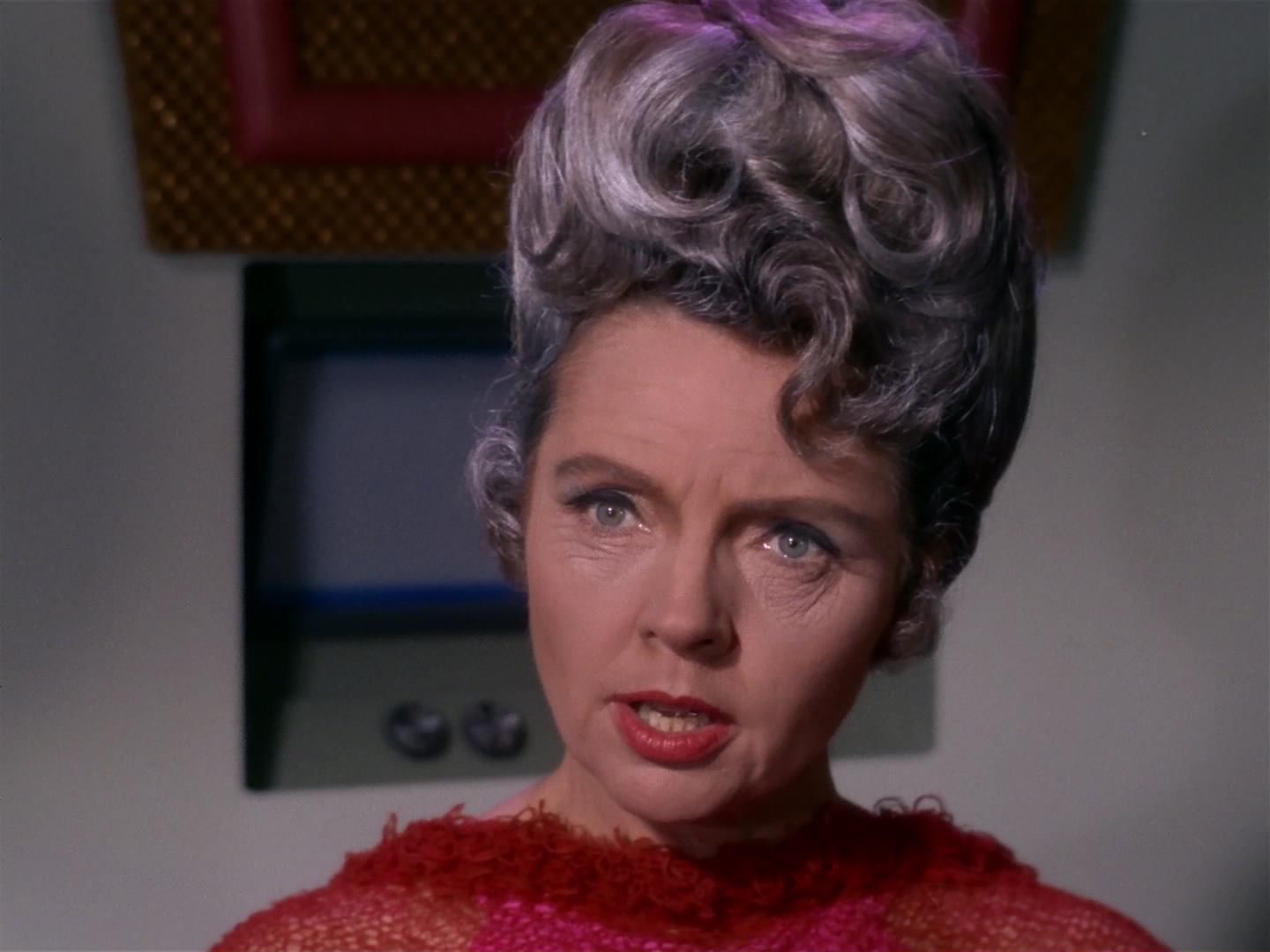 ariane179254_StarTrek_2x10_TheJourneyToBabel_1855.jpg