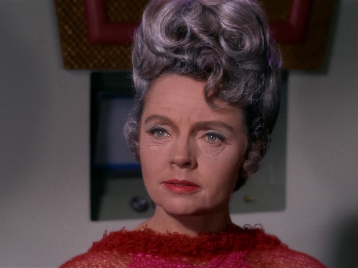 ariane179254_StarTrek_2x10_TheJourneyToBabel_1864.jpg