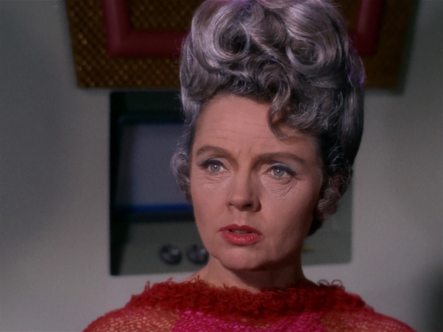 ariane179254_StarTrek_2x10_TheJourneyToBabel_1873.jpg