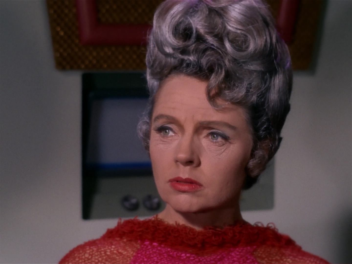 ariane179254_StarTrek_2x10_TheJourneyToBabel_1909.jpg