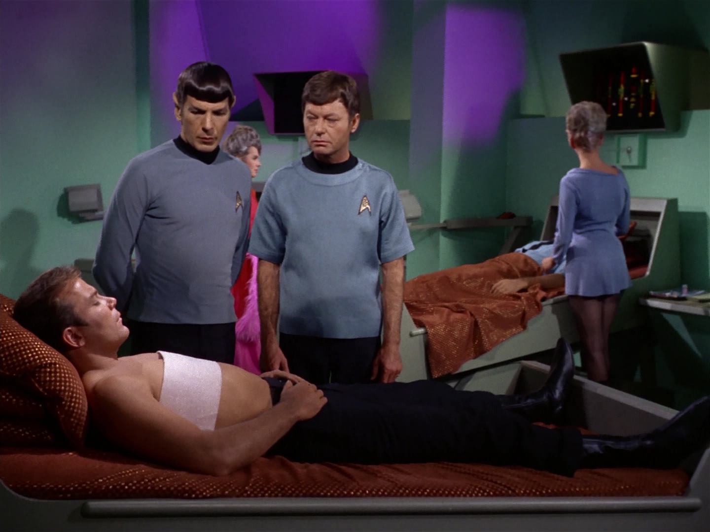ariane179254_StarTrek_2x10_TheJourneyToBabel_2042.jpg