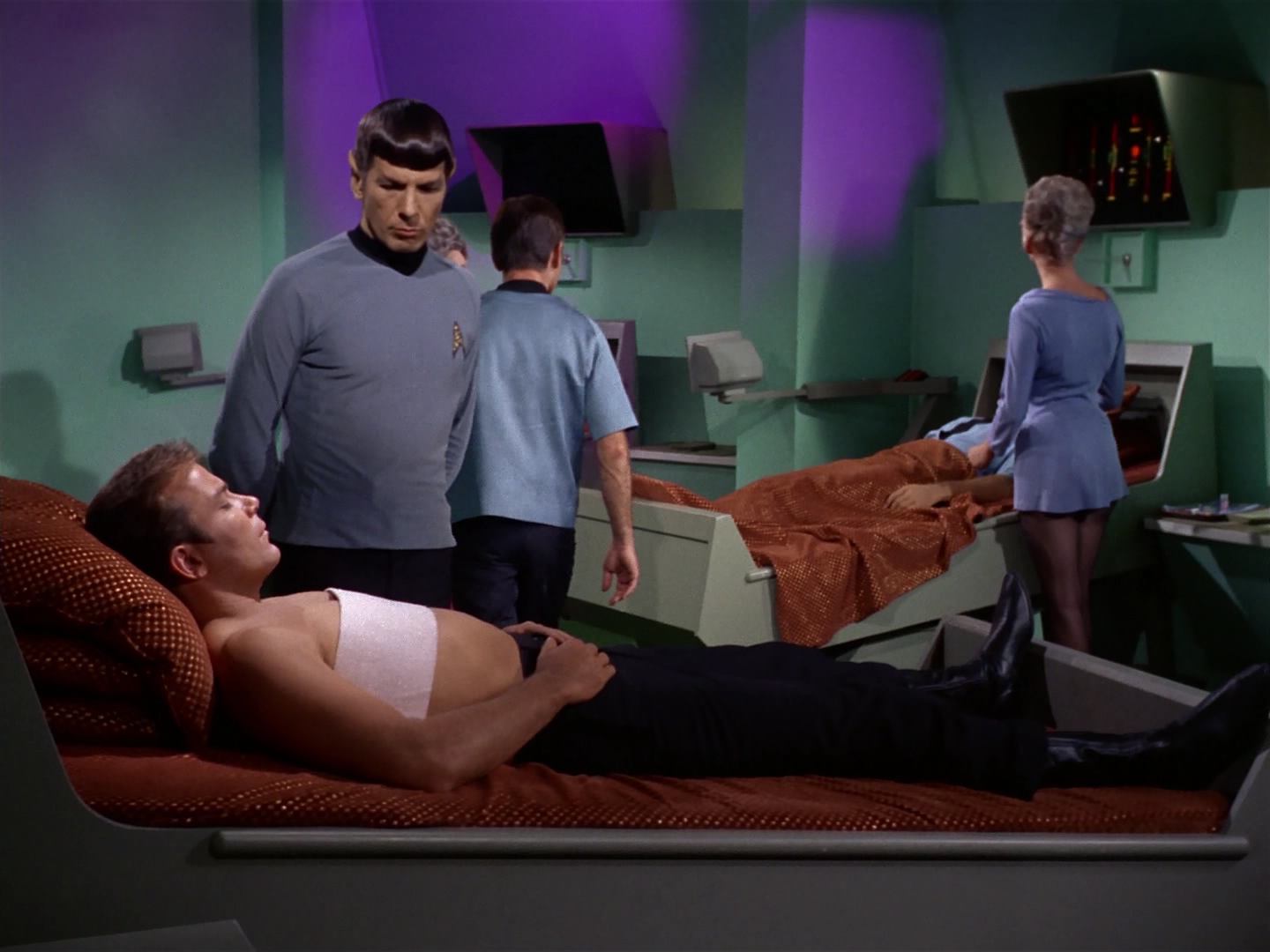 ariane179254_StarTrek_2x10_TheJourneyToBabel_2048.jpg