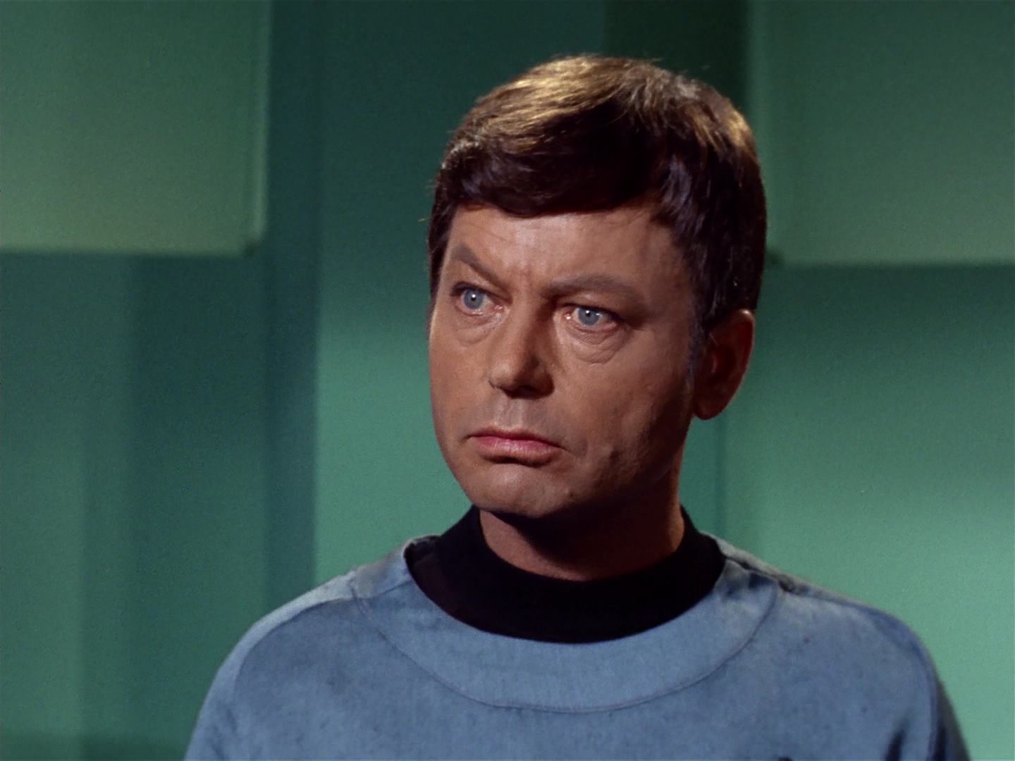 ariane179254_StarTrek_2x10_TheJourneyToBabel_2073.jpg