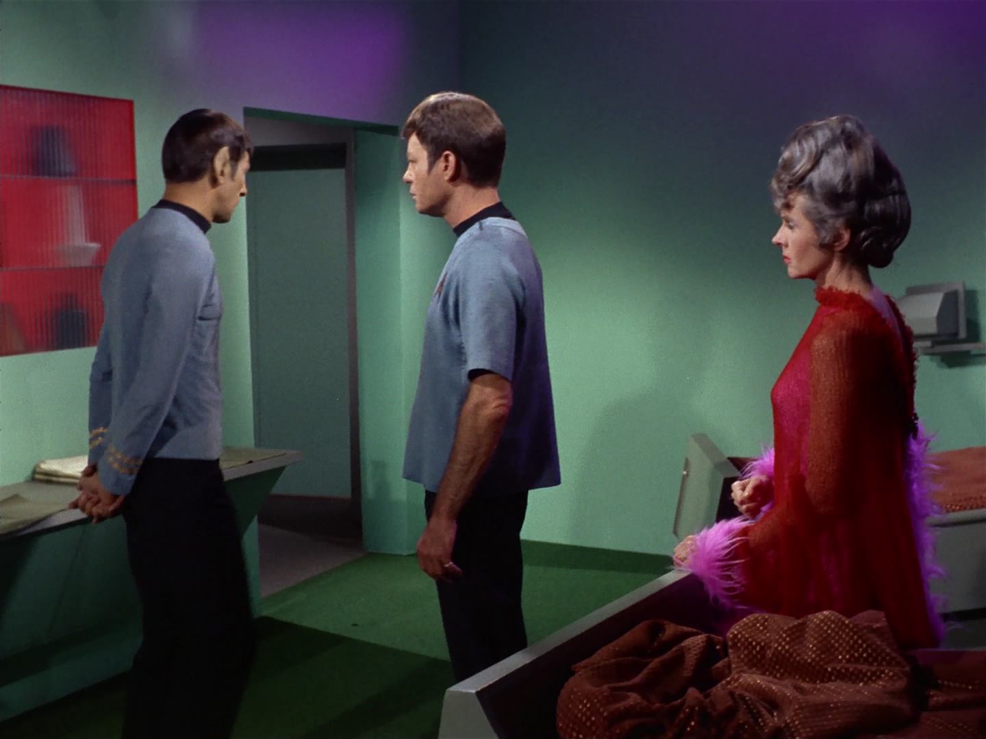 ariane179254_StarTrek_2x10_TheJourneyToBabel_2087.jpg