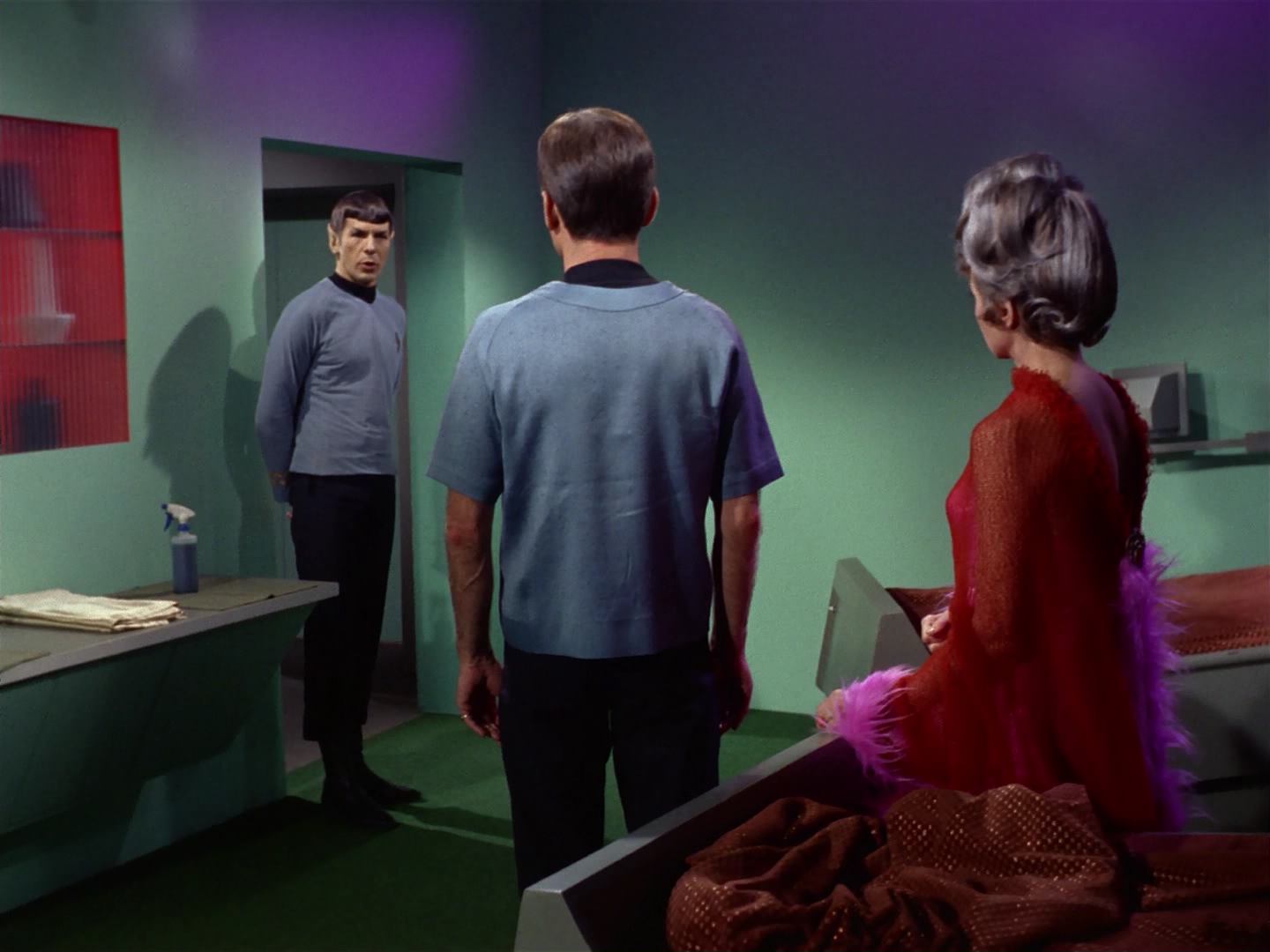 ariane179254_StarTrek_2x10_TheJourneyToBabel_2098.jpg