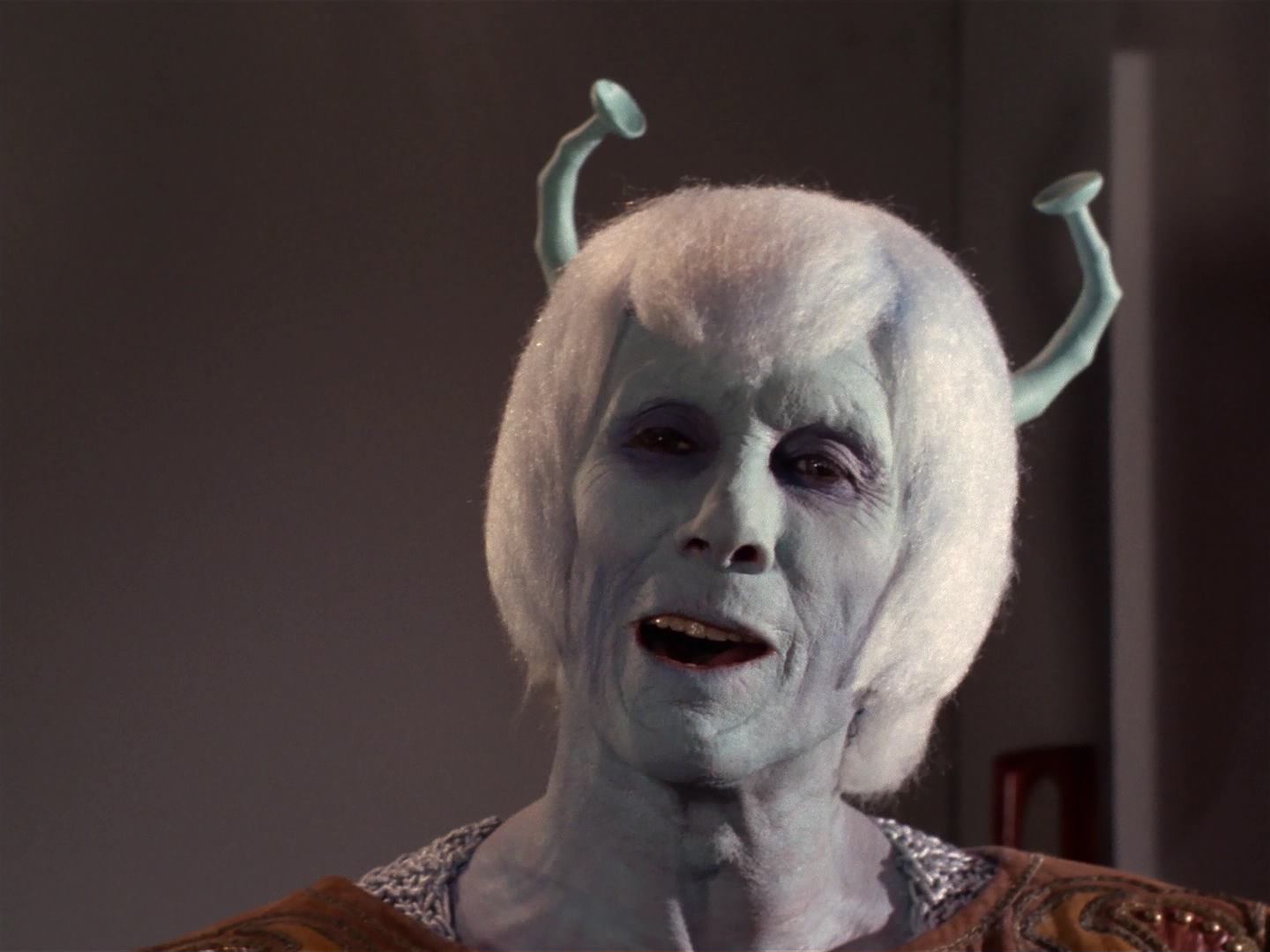 ariane179254_StarTrek_2x10_TheJourneyToBabel_2128.jpg