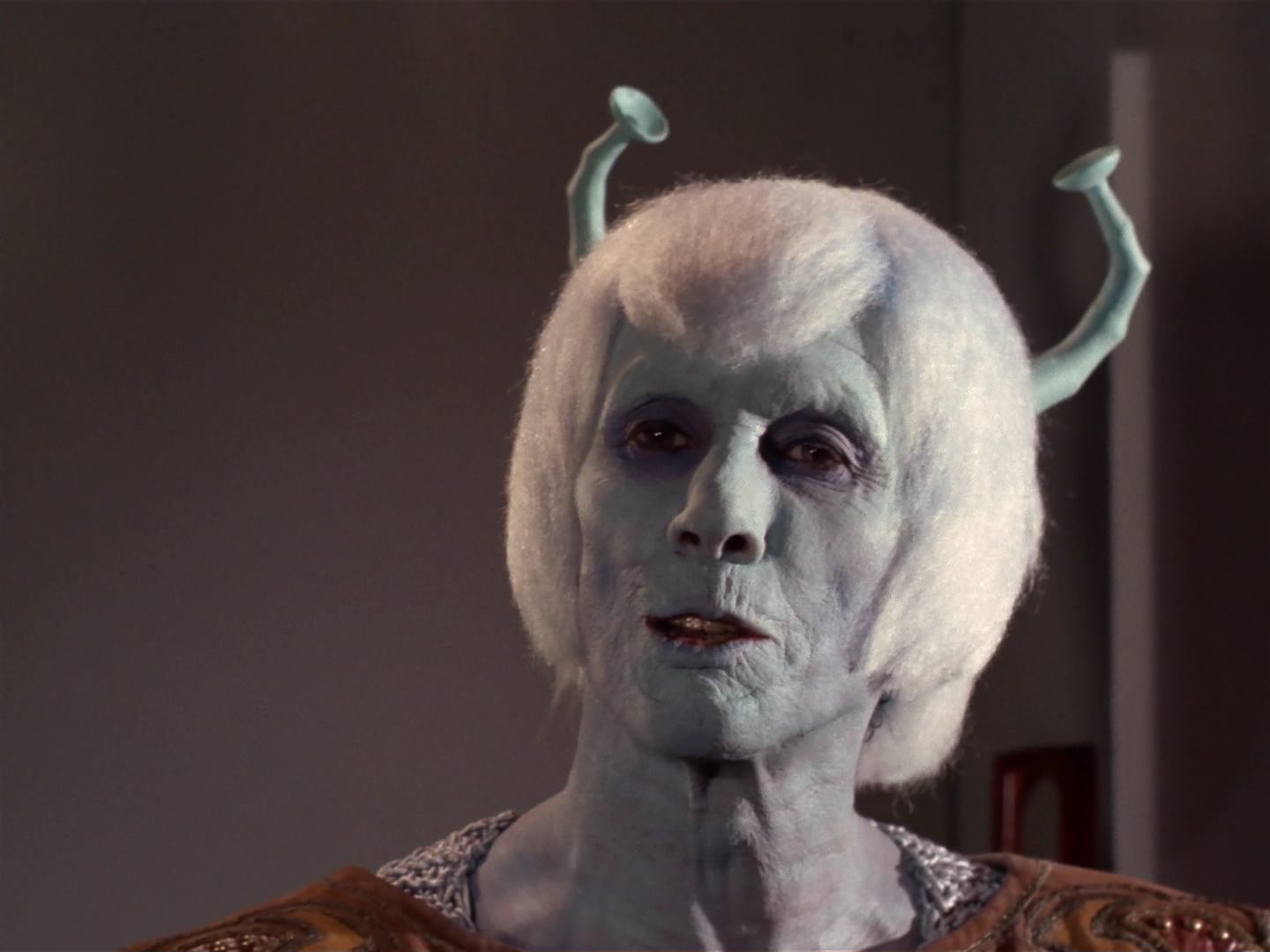 ariane179254_StarTrek_2x10_TheJourneyToBabel_2142.jpg