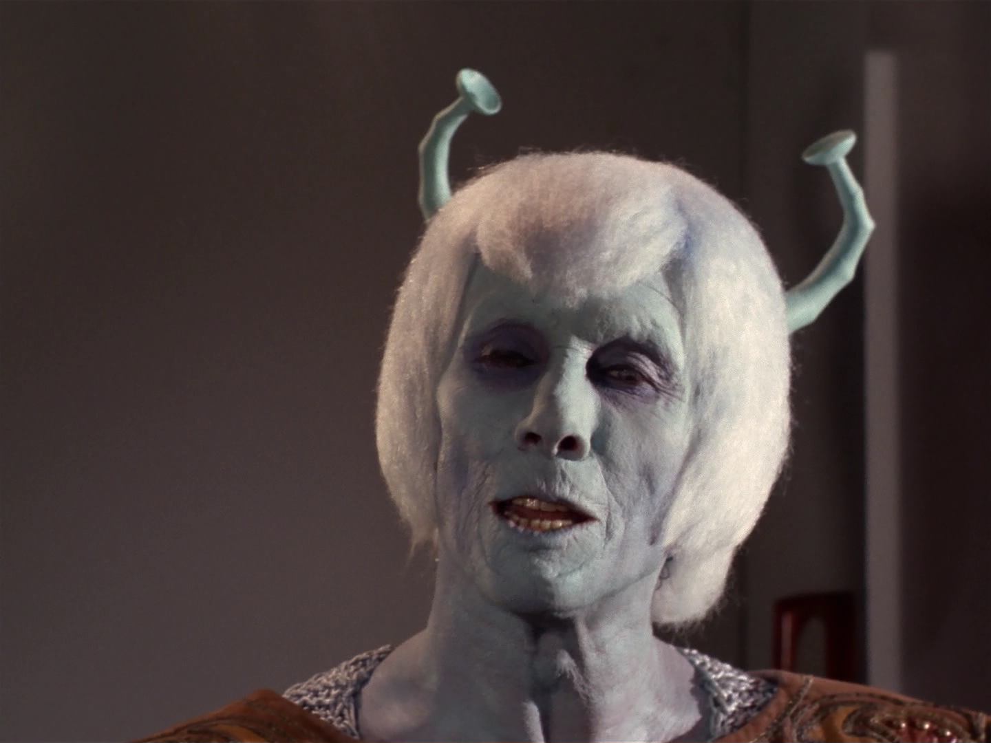 ariane179254_StarTrek_2x10_TheJourneyToBabel_2156.jpg