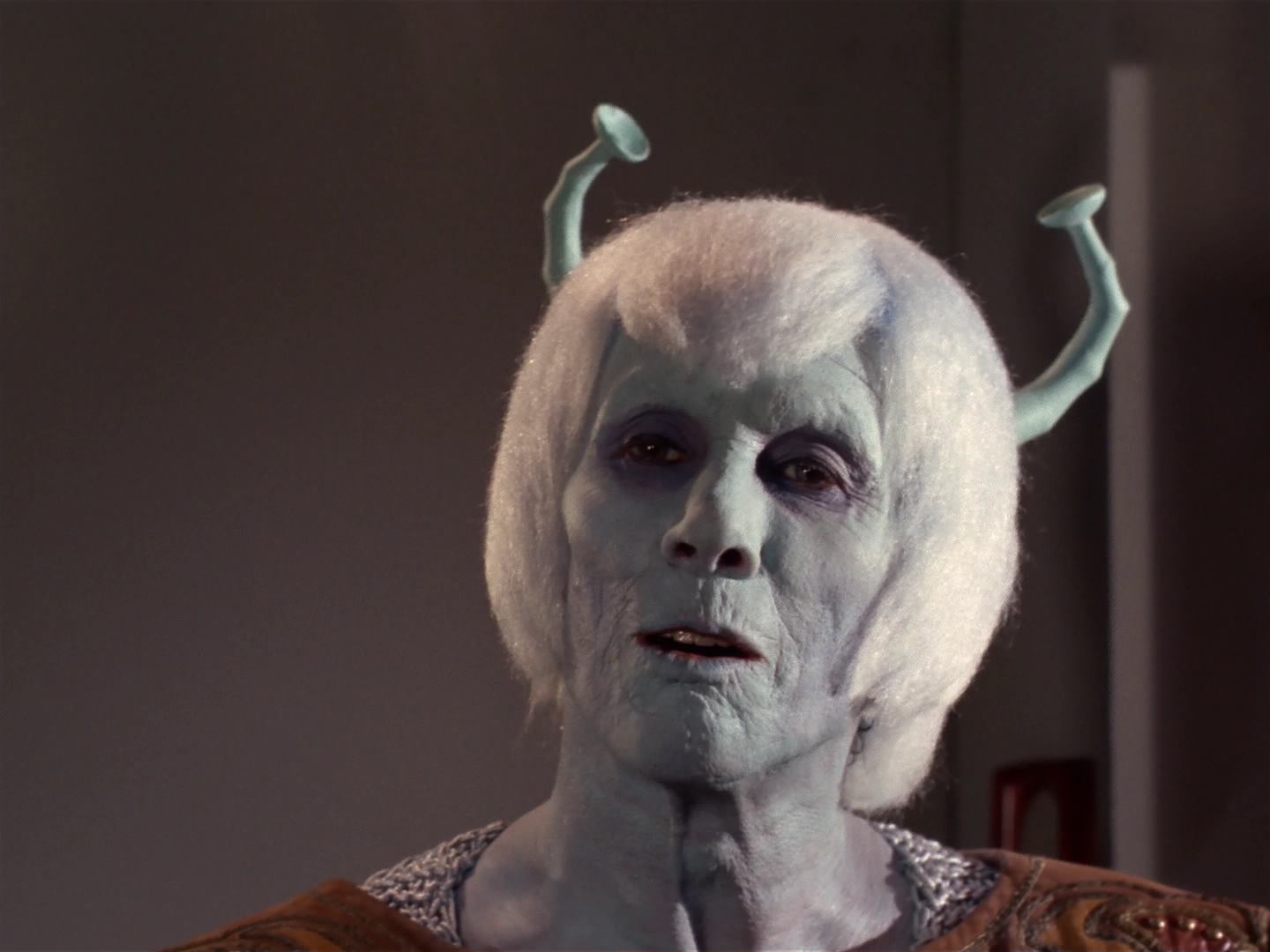 ariane179254_StarTrek_2x10_TheJourneyToBabel_2160.jpg
