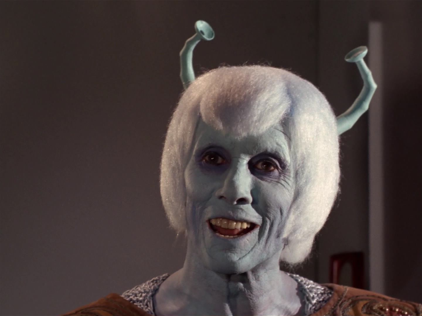 ariane179254_StarTrek_2x10_TheJourneyToBabel_2162.jpg