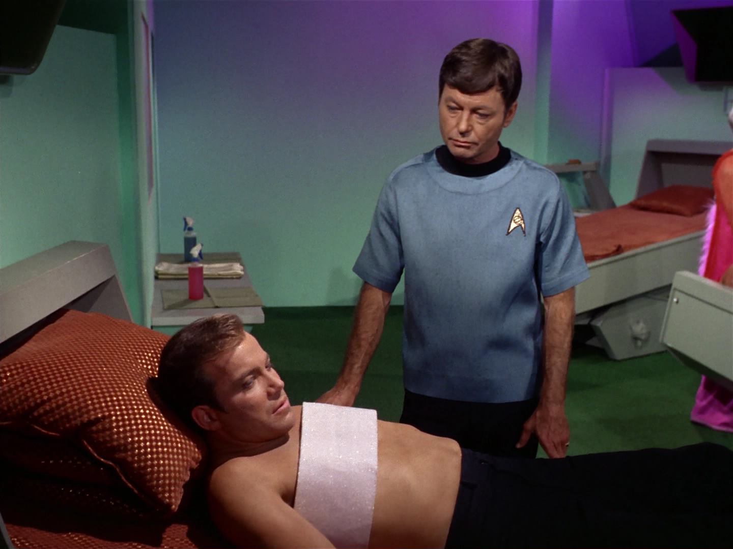 ariane179254_StarTrek_2x10_TheJourneyToBabel_2464.jpg