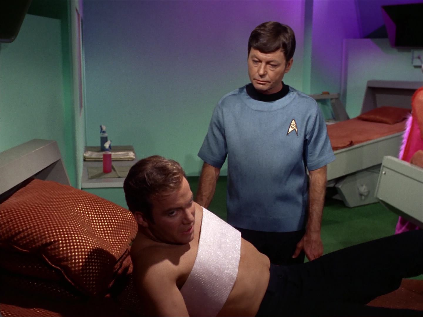 ariane179254_StarTrek_2x10_TheJourneyToBabel_2466.jpg