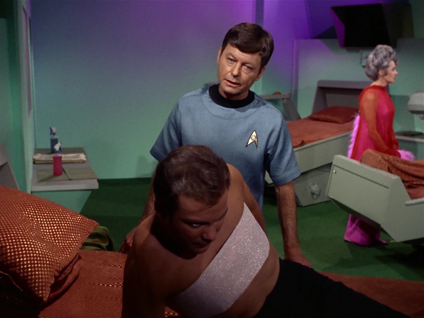 ariane179254_StarTrek_2x10_TheJourneyToBabel_2470.jpg