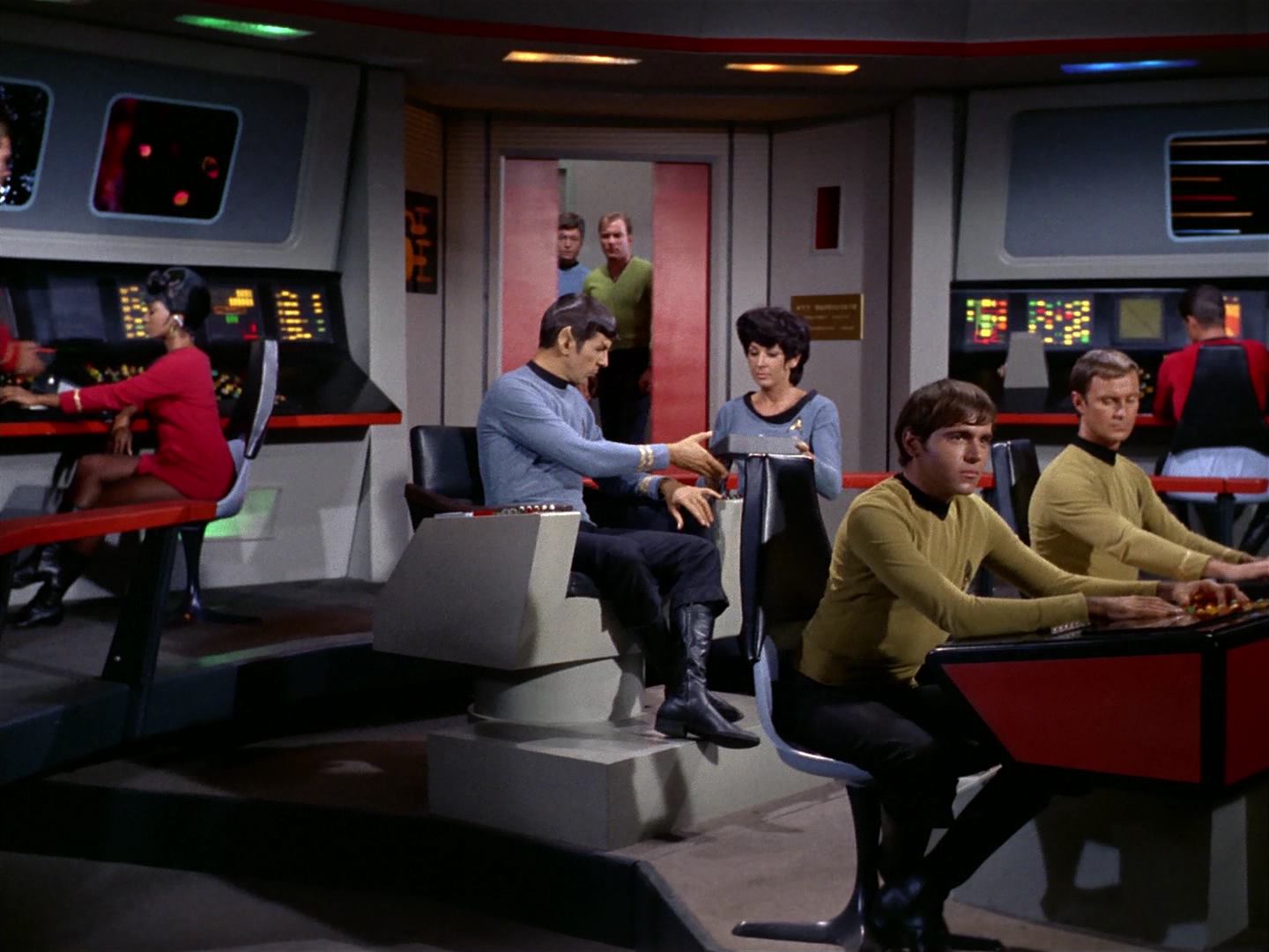 ariane179254_StarTrek_2x10_TheJourneyToBabel_2510.jpg